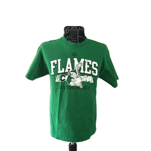 Signed Vintage Y2K Calgary Flames Autographed by Robyn Regehr Green Graphic Tee NHL Hockey T-shirt Size M