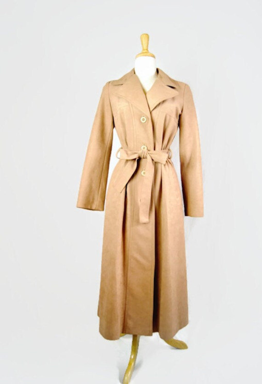 Vintage Foxland by Lanson Ladies Full Length Fullly-lined Coat / ILGWU Label / Union Made - Etsy Vintage Foxland by Lanson Ladies Full Length Fullly-lined Coat / ILGWU Label / Union Made - Etsy