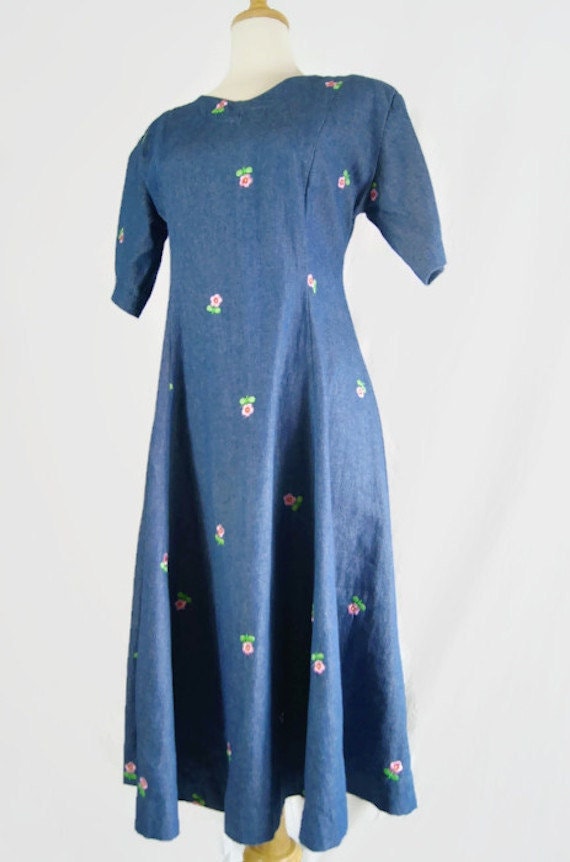 Vintage Denim Floral Embroidered Dress Women's Ha… - image 1