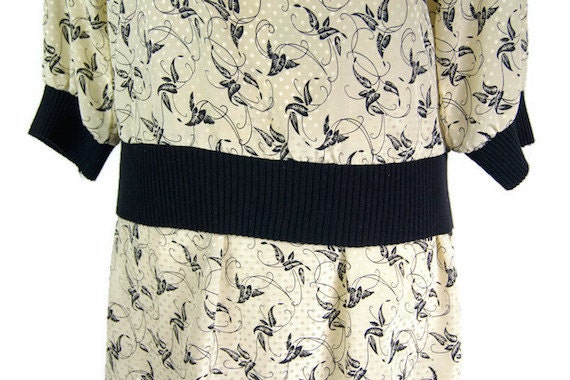 Vintage Leslie Fay Petites Blouse And Skirt Set 1… - image 2