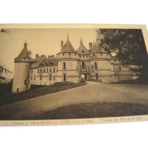 Vintage Postcard Chateau de Chaumont-sur-Loire (Loir-et-Cher) - L'Entree avec Vue sur la Loire - Edition A Simon
