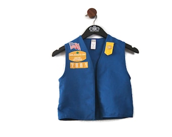 Girl Scout Vest With Patches And A Pin Size Girls XS 6-6X Made In USA