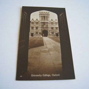 Cartão postal vintage não utilizado - University College Oxford - Impresso na Grã-Bretanha - Foto de Penrose & Palmer