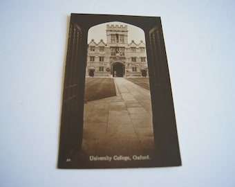 Unused Vintage Post Card - University College Oxford - Printed in Britain - Photo by Penrose & Palmer