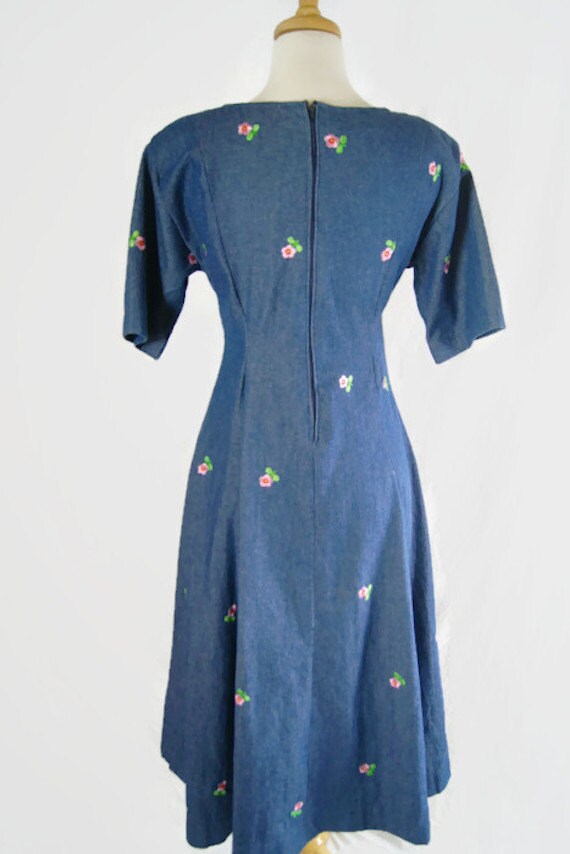 Vintage Denim Floral Embroidered Dress Women's Ha… - image 4