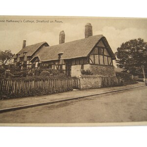 Unused Vintage Post Card - Anne Hathaway&#39;s Cottage - Stratford On Avon Postcard