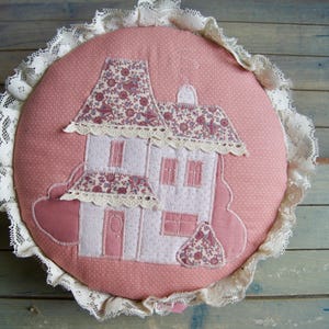 Vintage Sewing Basket Wicker And Cloth Farmhouse Decor Removable Lid Lace