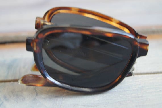Vintage Sunglasses Unique Folding 1960s Made in Italy Honey  display picture 3