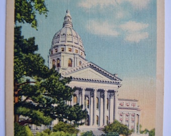 Vintage ansichtkaart uitzicht op State Capitol Topeka Kansas Palmer News Co.C.T. Art Colortone
