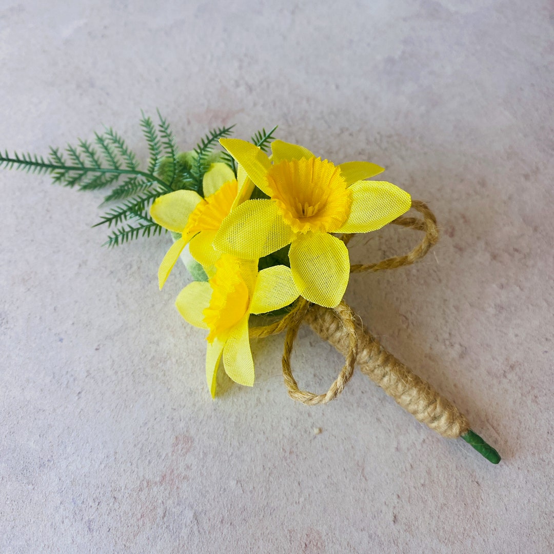 Daffodil Artificial Silk Flower Twine Stem Wedding Buttonhole / Corsage