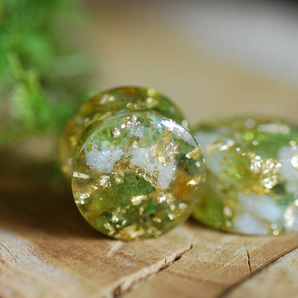 Peridot Ear Plugs Gold, Green Peridot Resin Ear Gauges, Gemstone Wedding Plugs, Double Flare Stone Stretchers, August Birthstone Plugs