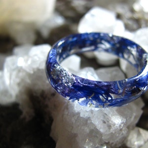 Blue Flower Resin Ring with Silver Flakes, Nature Rings for Women, Pressed Flower Jewelry, Floral Wedding Ring, Gift for Wife