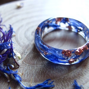 Blue Flower Ring with Copper Flakes, Nature Inspired Ring for Women, Flower Lover Gifts, Unique Rings for Men