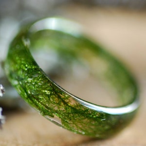 Real Moss Ring, Nature Ring, Green Moss Resin Ring, Hiking jewelry, Real Plant ring, Botanical Forest Jewelry, Forest Lover Gift