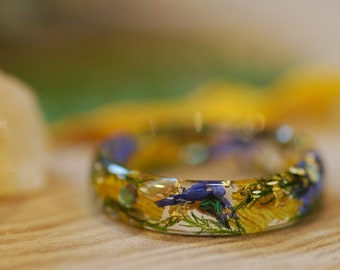 Floral Resin Ring with Sunflowers, Blue Pressed Flower Ring, Wildflowers Rings, Botanical Jewelry, Real Flower Jewelry, Mothers Day Gift