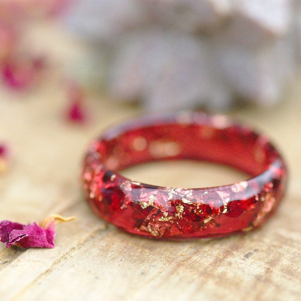 Faceted Red Resin Ring with Gold Flakes: Minimalist Stacking Band