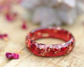 Red Resin Ring, Faceted Gold flakes Ring, Minimalist Stacking Ring, Passion Ring, Romantic Wedding Ring, Gift for Her