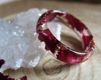 Red Carnations Ring with Copper Flakes, Real Flower Resin Ring, Promise Floral Ring, Burgundy Nature engagement Ring