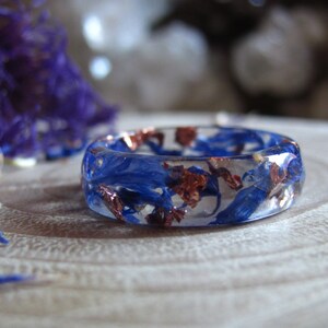 Blue Flower Ring with Copper Flakes, Nature Inspired Ring for Women, Flower Lover Gifts, Unique Rings for Men image 3