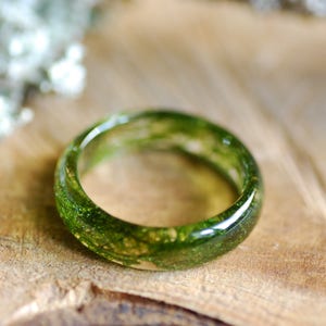 Real Moss Ring, Nature Ring, Green Moss Resin Ring, Hiking jewelry, Real Plant ring, Botanical Forest Jewelry, Forest Lover Gift image 7