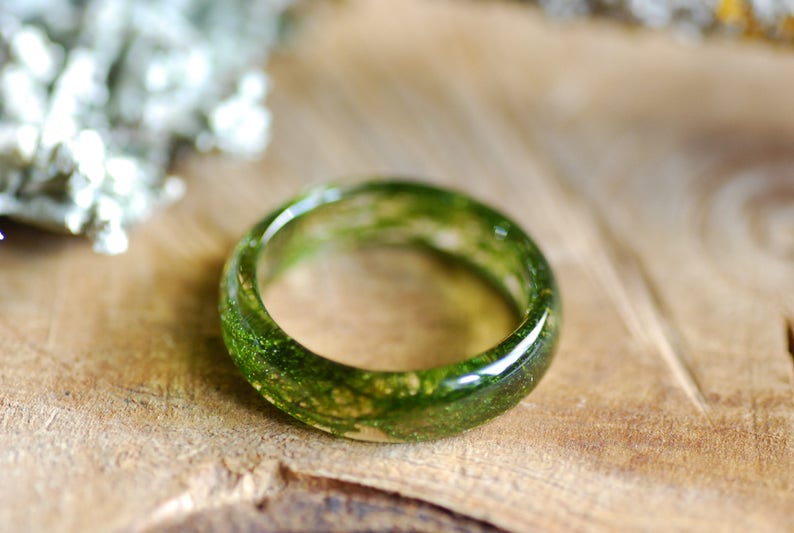 Real Moss Ring, Nature Ring, Green Moss Resin Ring, Hiking jewelry, Real Plant ring, Botanical Forest Jewelry, Forest Lover Gift image 7