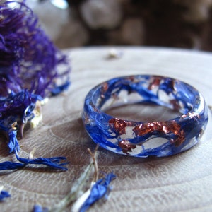 Blue Flower Ring with Copper Flakes, Nature Inspired Ring for Women, Flower Lover Gifts, Unique Rings for Men image 2