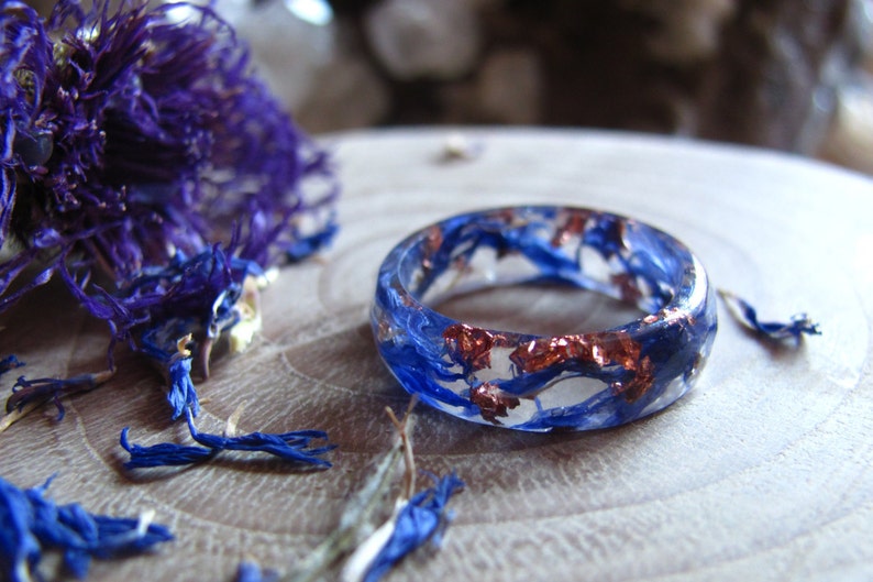 Blue Flower Ring with Copper Flakes, Nature Inspired Ring for Women, Flower Lover Gifts, Unique Rings for Men image 2