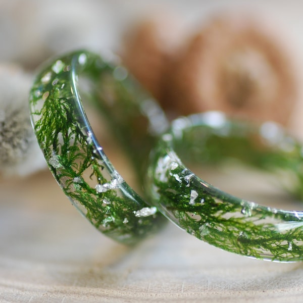 Silver Moss Resin Ring, Nature Inspired Ring, Real Green Moss Ring, Magic Forest Jewelry, Forest Lover Gift for Him, For Her