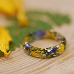 Bague florale en résine avec tournesols, bague fleur pressée bleue, bagues fleurs sauvages, bijoux botaniques, bijoux vraies fleurs, cadeau fête des mères image 8