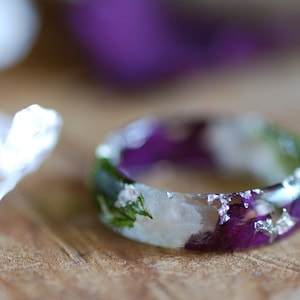 Purple Flower Resin Ring with Moss and Silver Flakes