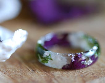 Purple and White Flower Resin Ring, Magic Garden Ring, Real Moss and Flowers Jewelry, Fairy Whimsical ring, Gift for Women