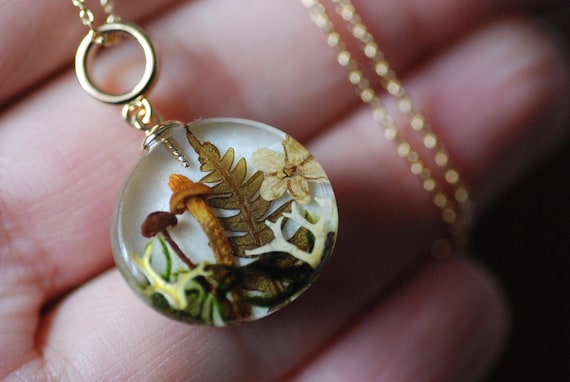 Real Mushroom Necklace, Fairy Pendant, Forest Nature Necklace, Botanical  Terrarium Jewelry, Magic Mushrooms Necklace, Rustic Wonderland Gift - Etsy