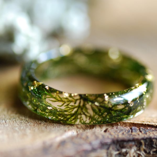 Real Moss Ring, Nature Ring, Gold Moss Ring, Green Resin Ring, Fairy Ring, Botanical Ring, Forest Jewelry, Hiking Gift for Her, For Him