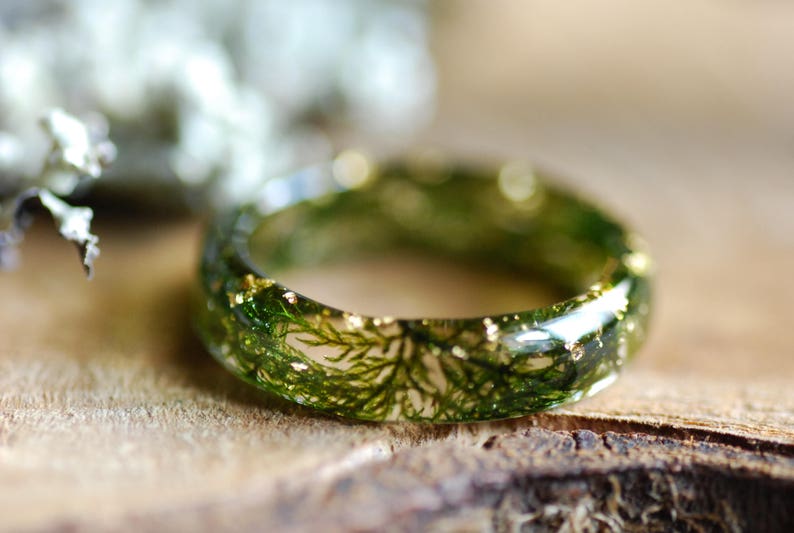 Real Moss Ring, Nature Ring, Gold Moss Ring, Green Resin Ring, Terrarium Ring, Fairy Ring, Botanical Ring, Forest Jewelry, Botanical Gift 