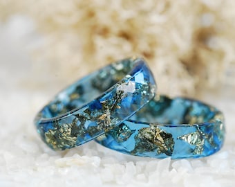 Dark Blue Resin Ring, Faceted Band for Men or for Women, Handmade Ring with Gold Flakes, Chic Fashion Jewelry