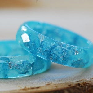 Bague en résine bleu pastel avec flocons d&#39;argent, bagues tendance, bagues pastel à facettes, bague hiver glacial, cadeau pour fille, bijoux fantaisie pour femme