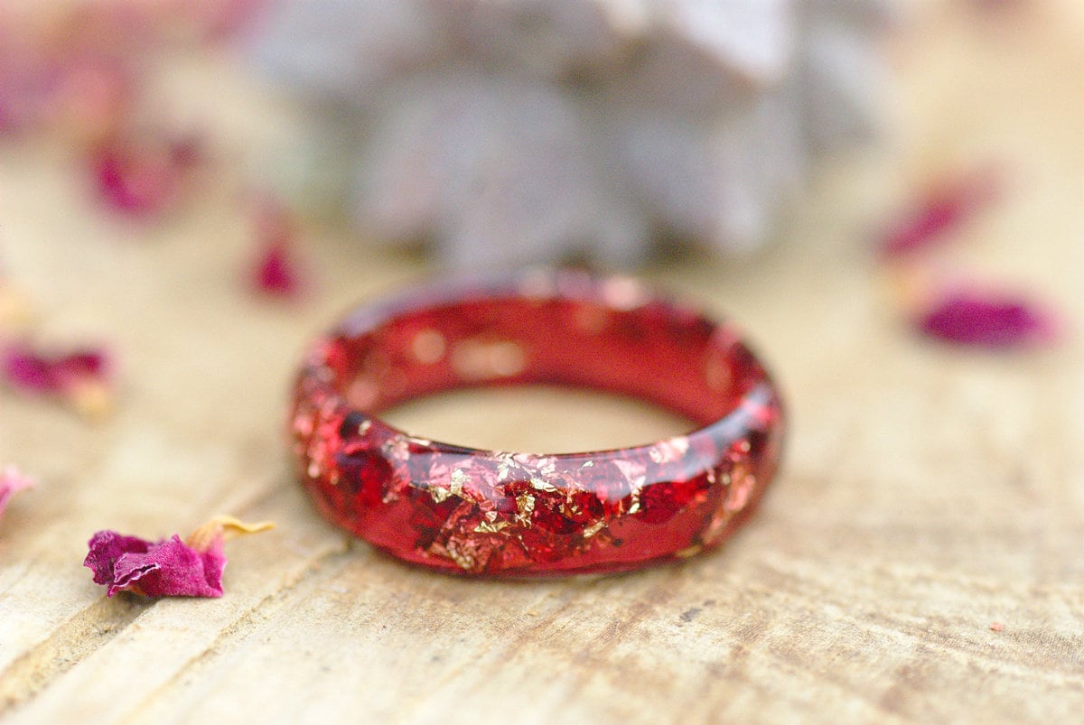 Red resin best sale ring