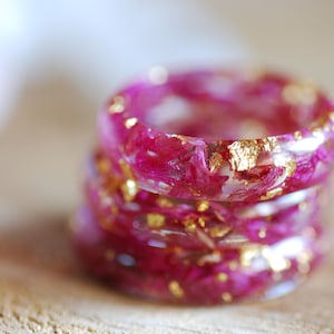 Vibrant Pink Flower Ring with Gold Flakes, Floral Resin Ring, Girly Rings, Romantic Rings for Her, Anniversary Gift for Woman