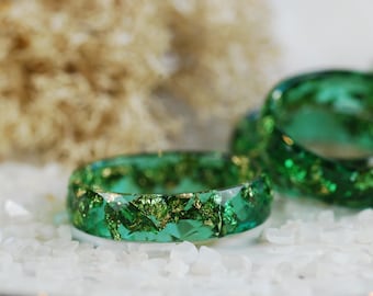 Dark Green Resin Ring, Gold Flakes Faceted Band, Handmade Jewelry, Unisex Gift for Couples