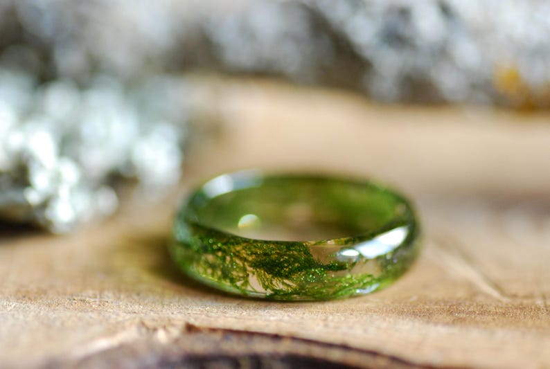 Real Moss Ring, Nature Ring, Green Moss Resin Ring, Hiking jewelry, Real Plant ring, Botanical Forest Jewelry, Forest Lover Gift image 9