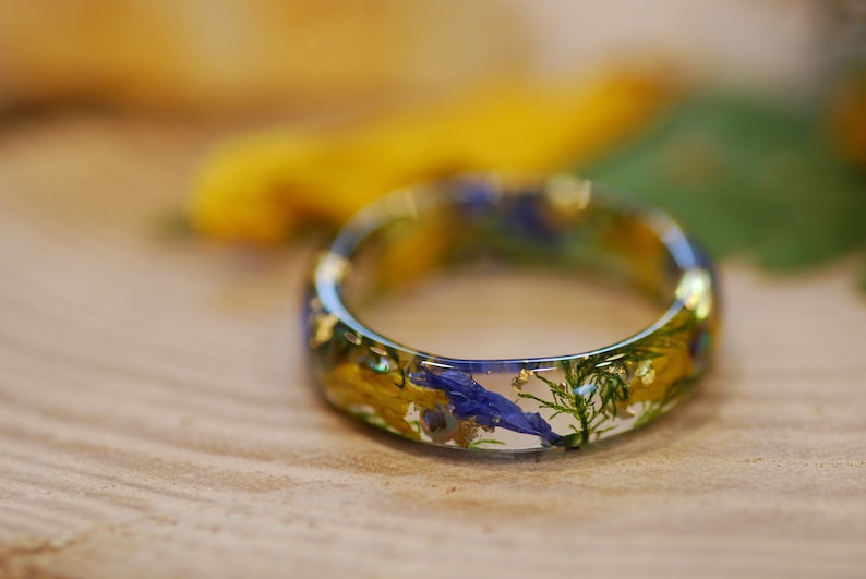 Floral Resin Ring with Sunflowers, Blue Pressed Flower Ring, Wildflowers Rings, Botanical Jewelry, Real Flower Jewelry, Mothers Day Gift image 6