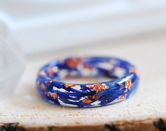 Blue Flower Ring with Copper Flakes, Floral Band for Women, Blue Fairy Band, Gardener Gift, Nature Inspired Flower Rings