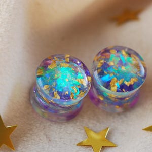 Purple Iridescent Ear Plugs, Rainbow Opalescent Ear Gauges, Pastel Blue Double Flared Plugs, Sparkly Holographic Earrings