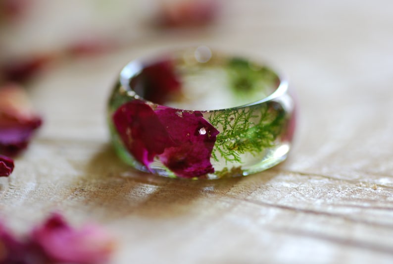 Statement Rose Flower Ring, Floral Nature Resin Ring, Natural Moss Ring, Red Rose Romantic Ring, Pressed Flower Ring, image 1