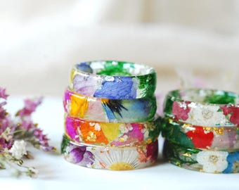 Custom Birth Flower Resin Ring: Personalized Family Jewelry