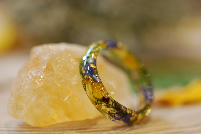 Bague florale en résine avec tournesols, bague fleur pressée bleue, bagues fleurs sauvages, bijoux botaniques, bijoux vraies fleurs, cadeau fête des mères image 4