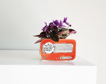 Small orange Vintage Radio planter. Perfect cactus or succulent planter. Unique dark orange ceramic planter!