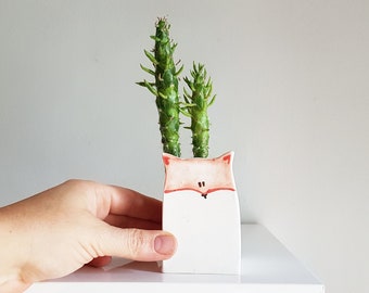 Small fox planter. Céramic fox vase. Perfect planter for cactus, succulent. Kids room, small space