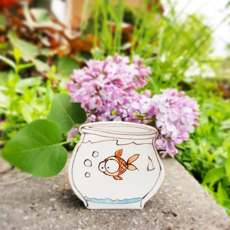 Small planter. Aquarium goldfish ceramic planter. Perfect funny plant pot for small cactus or succulent. Planter gift for gardening lovers. image 3