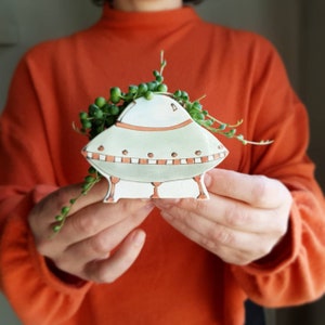 Small UFO planter. Vintage green and dark orange UFO ceramic planter.Perfect cactus or succulent planter. Unique geek gift!